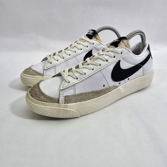 Nike Blazer Low 77 Shoes Women's Size 7 Retro Classic Leather DC4769-102 Casual‎ - Picture 3 of 8